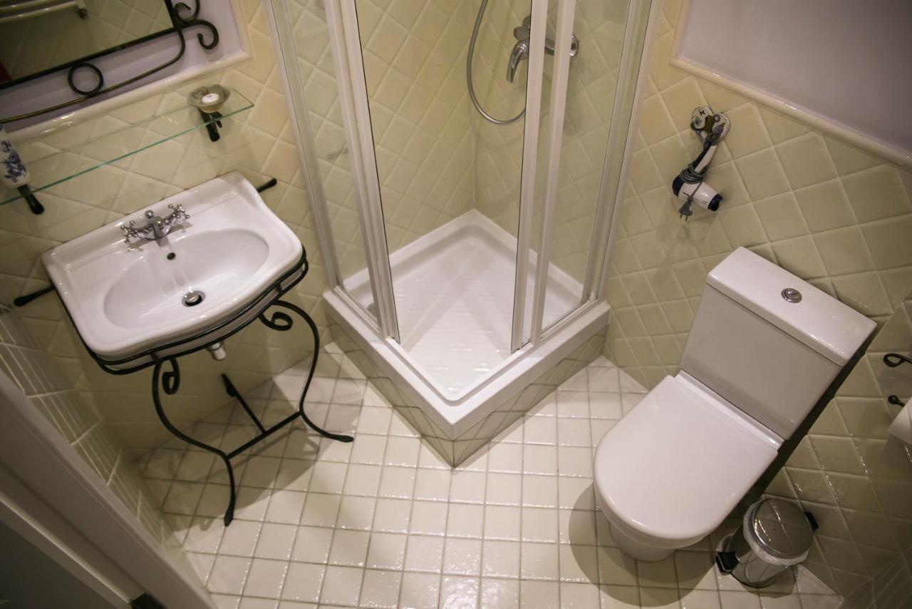 Lambert Hotel Beregszász Kültér fotó