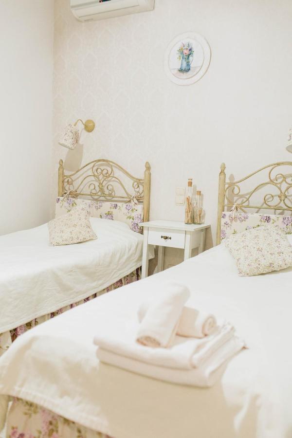Lambert Hotel Beregszász Kültér fotó